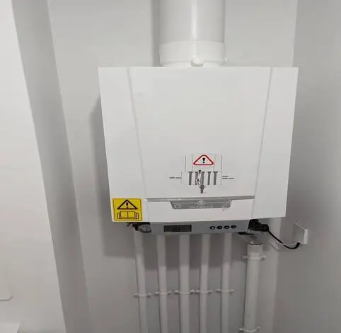 Chaudière murale installée par un plombier Neuilly sur Marne